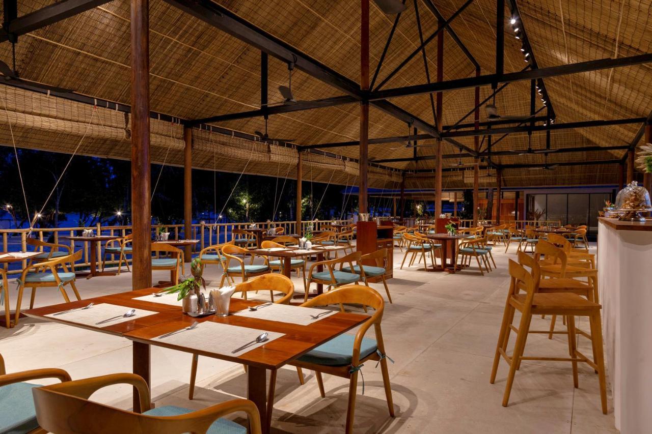 Hotel Island Center Point à Koh Rong Sanloem Extérieur photo